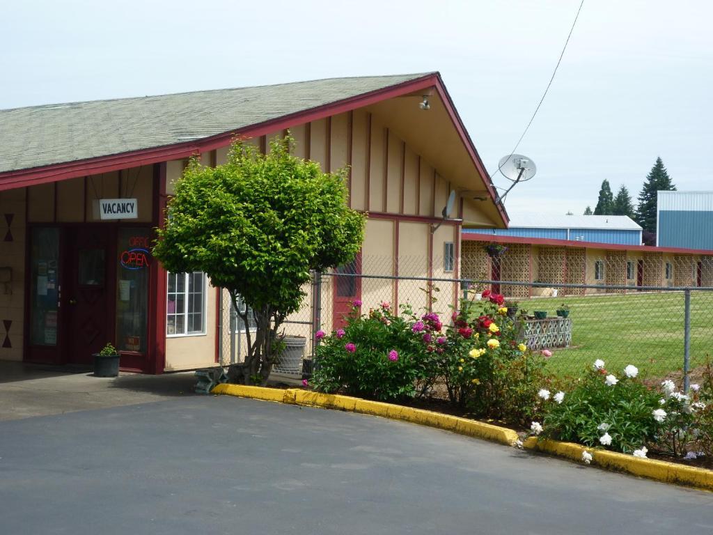 Budget Inn Motel Woodburn Dış mekan fotoğraf