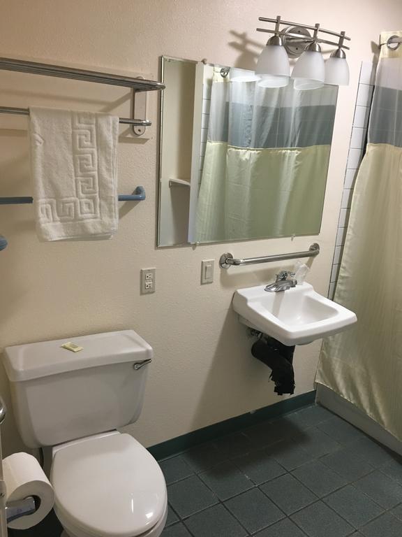 Budget Inn Motel Woodburn Dış mekan fotoğraf