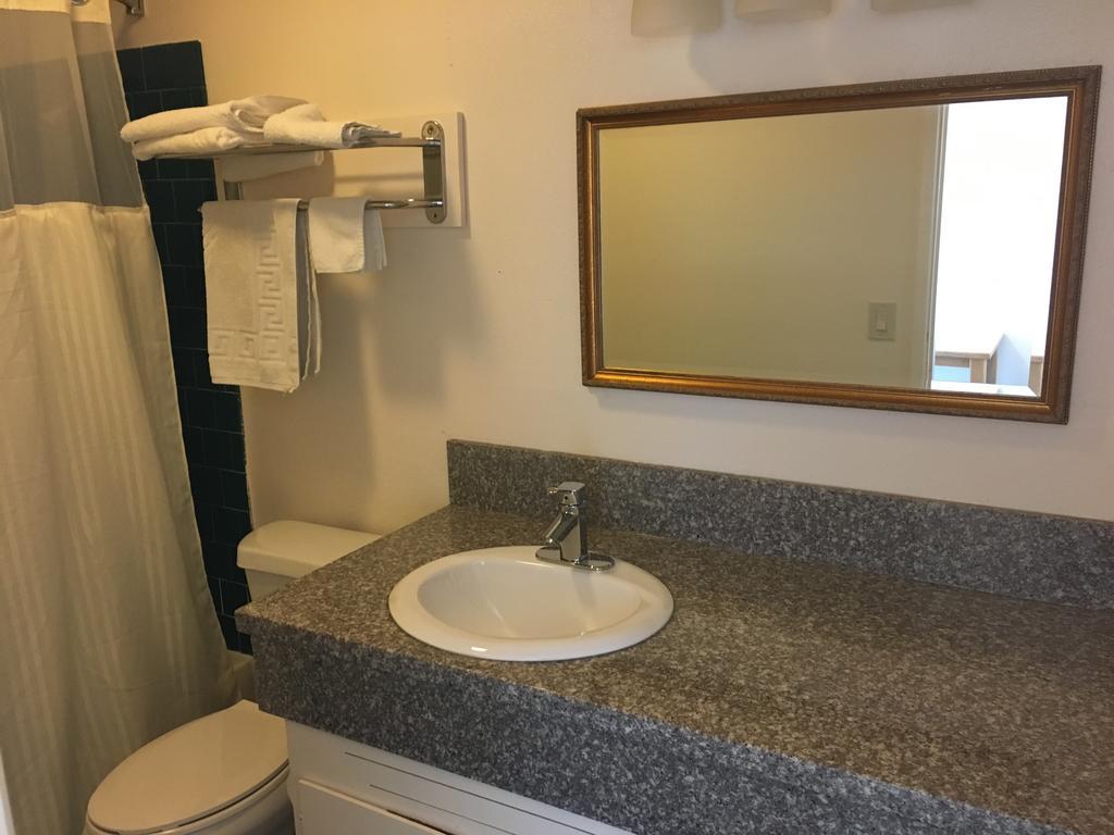Budget Inn Motel Woodburn Dış mekan fotoğraf