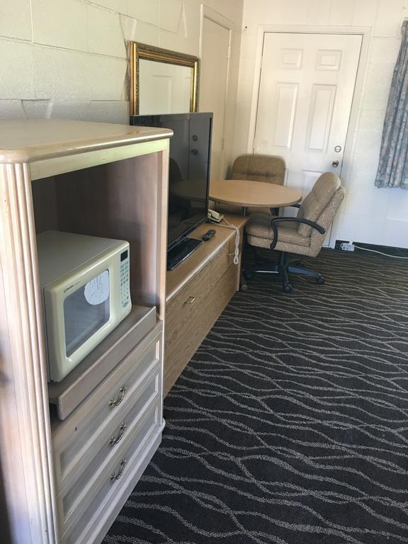 Budget Inn Motel Woodburn Dış mekan fotoğraf