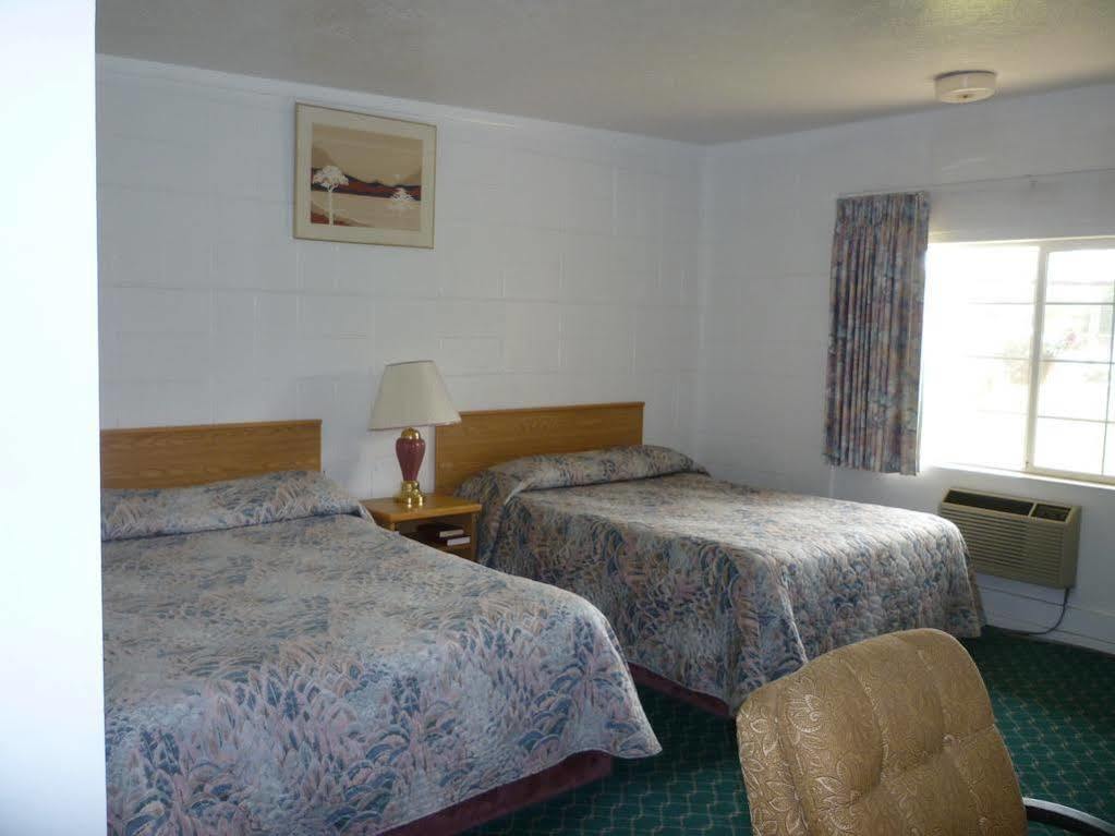 Budget Inn Motel Woodburn Dış mekan fotoğraf