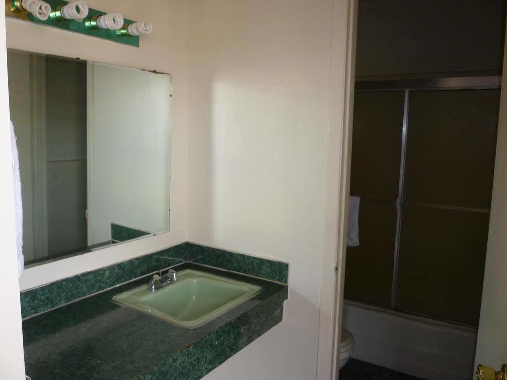 Budget Inn Motel Woodburn Dış mekan fotoğraf